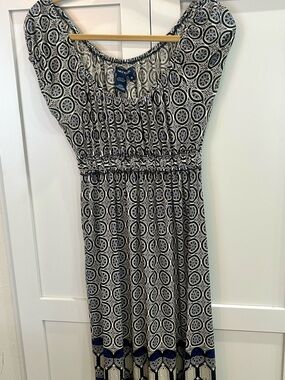 Max Edition Black & White Printed Maxi Dress SZ m